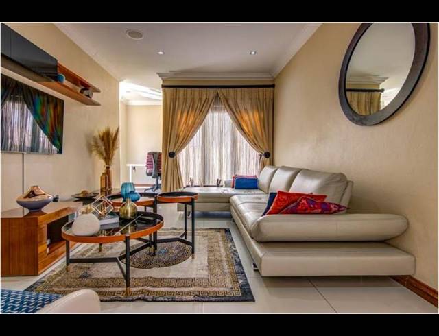 4 BEDROOM HOUSE FOR SALE IN GLEN EAGLE ESTATE